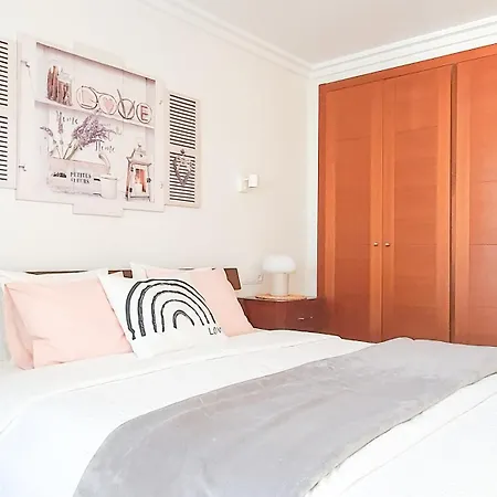 4-bedroom Corales With Jacuzzi, Garden, Close To Everything Villa