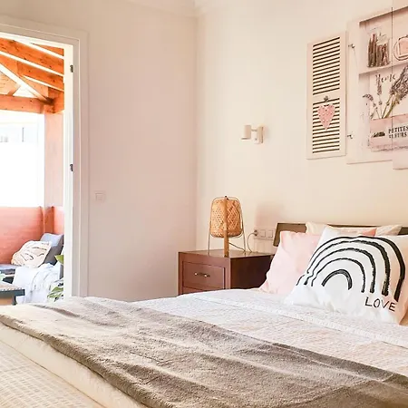 4-bedroom Corales With Jacuzzi, Garden, Close To Everything *
