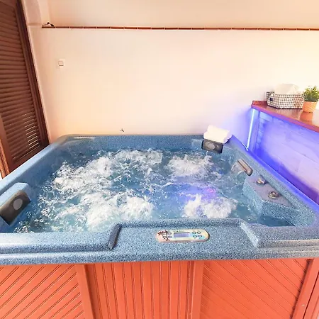 4-bedroom Corales With Jacuzzi, Garden, Close To Everything * Los Cristianos (Tenerife)