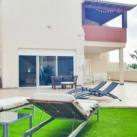 4-bedroom Corales With Jacuzzi, Garden, Close To Everything * Los Cristianos (Tenerife)