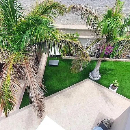 4-bedroom Corales With Jacuzzi, Garden, Close To Everything Los Cristianos